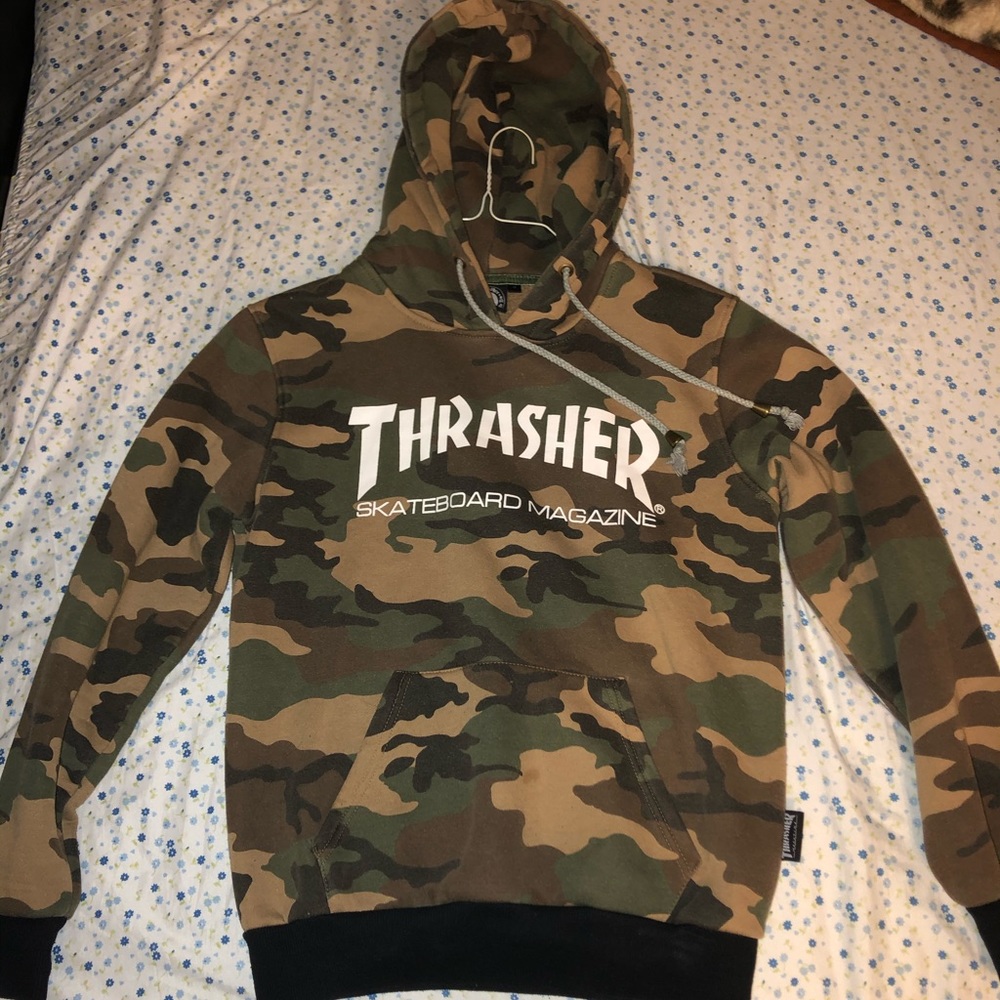 Camo thrasher hoodie